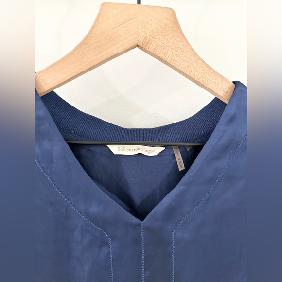 Soft Surroundings Long Sleeve Royal Blue Tunic Size Medium Petite - Picture 4 of 5